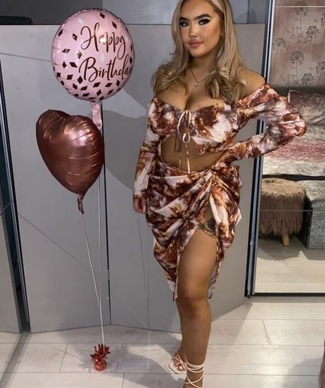 Naakte gelekte OnlyFans-foto van Caoimheeee