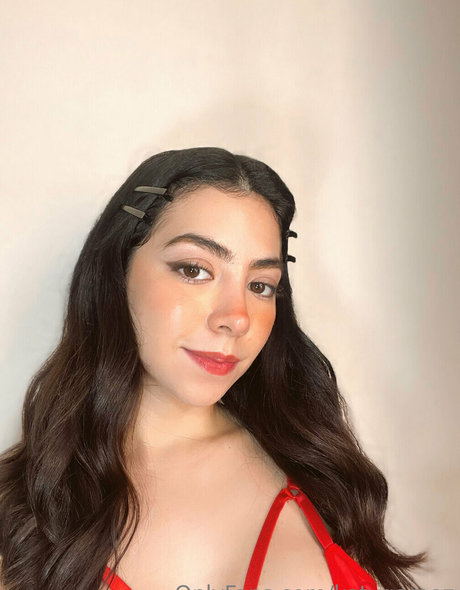 Naakte gelekte OnlyFans-foto van Katygamez