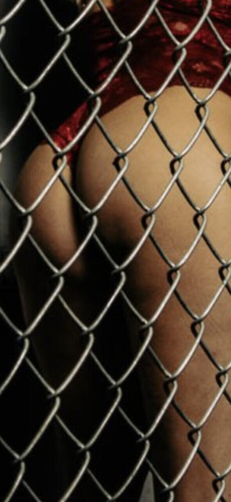 Naakte gelekte OnlyFans-foto van Lillian Anonymous