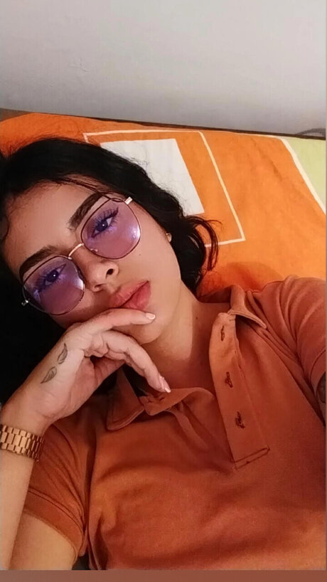 Naakte gelekte OnlyFans-foto van Daniela Ospina
