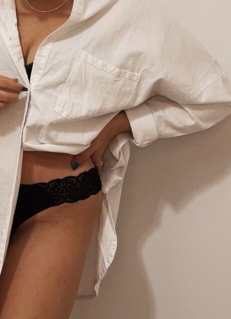 Naakte gelekte OnlyFans-foto van Jade