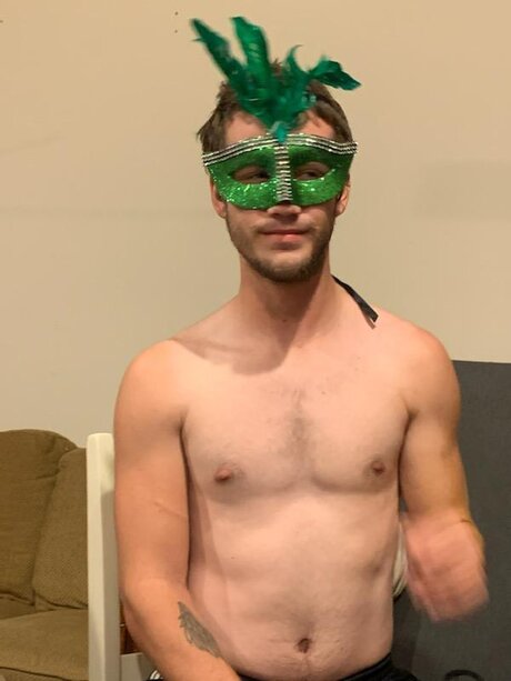 Naakte gelekte OnlyFans-foto van Nick Blank