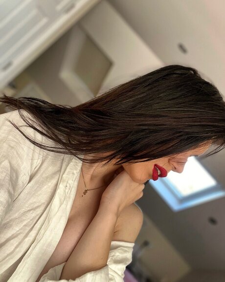 Naakte gelekte OnlyFans-foto van Rossigreen