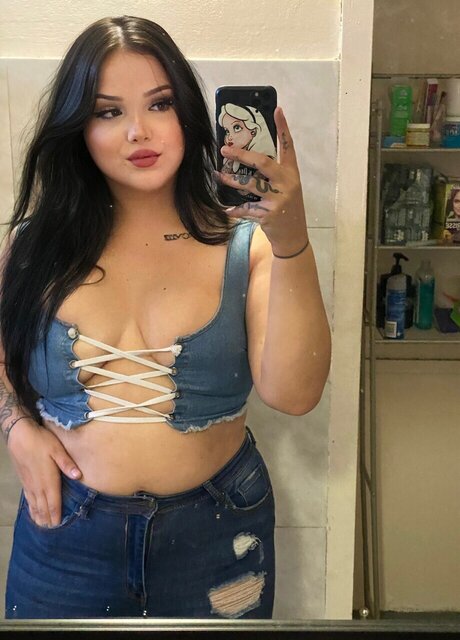 Naakte gelekte OnlyFans-foto van Sexy Lexi 