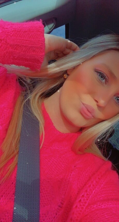 Naakte gelekte OnlyFans-foto van Tsecret21