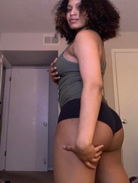Naakte gelekte OnlyFans-foto van Kasswnoass