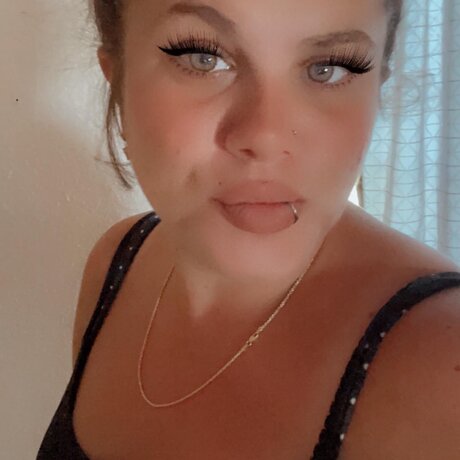 Naakte gelekte OnlyFans-foto van Bbabiexo