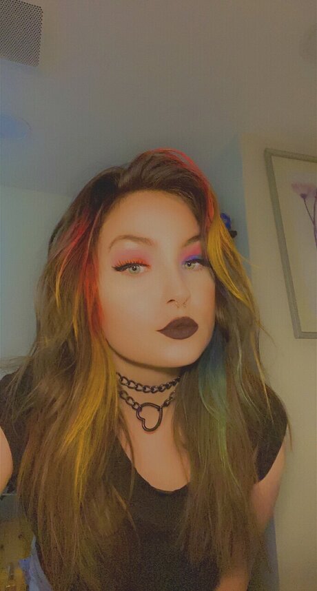Naakte gelekte OnlyFans-foto van Shelby Leigh