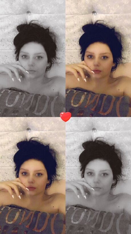 Naakte gelekte OnlyFans-foto van Tammy
