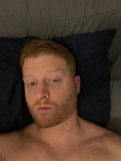 Naakte gelekte OnlyFans-foto van Grayson