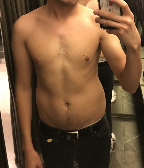 Naakte gelekte OnlyFans-foto van Pizzafria