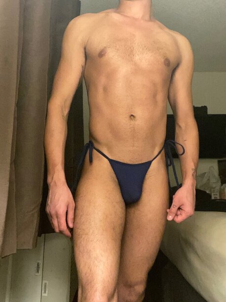 Naakte gelekte OnlyFans-foto van Carson Cruise