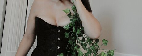 Antonia Zarov
