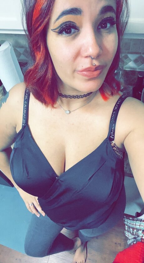 Naakte gelekte OnlyFans-foto van Celestial Raspberry 