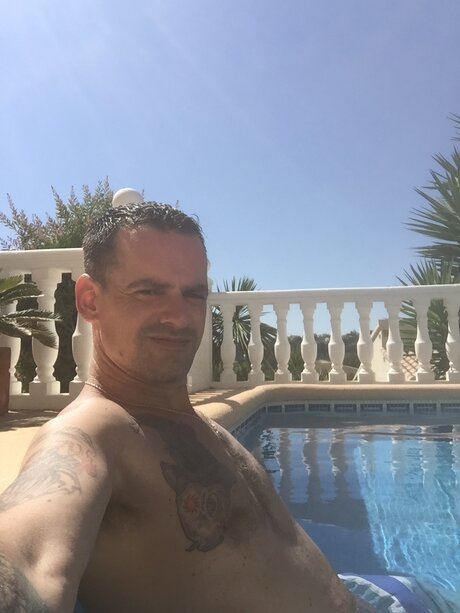Naakte gelekte OnlyFans-foto van Matt