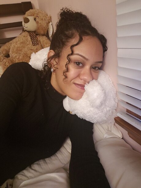 Naakte gelekte OnlyFans-foto van Pebbles