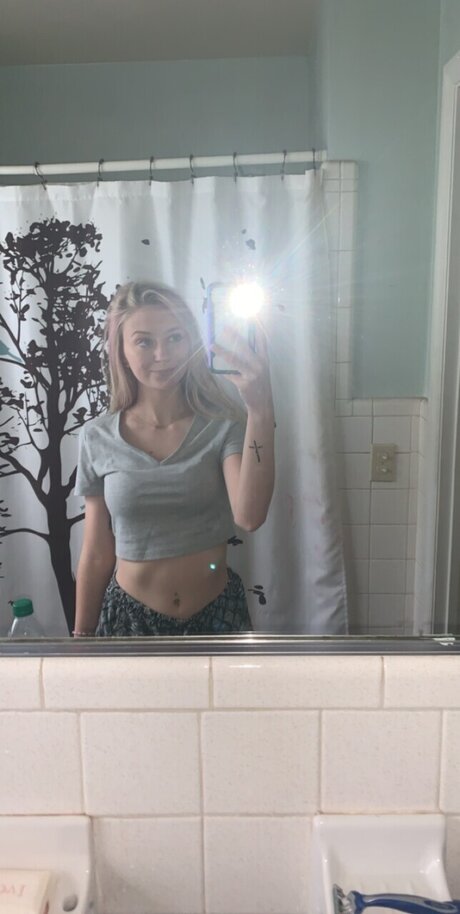 Naakte gelekte OnlyFans-foto van Cheyenne12