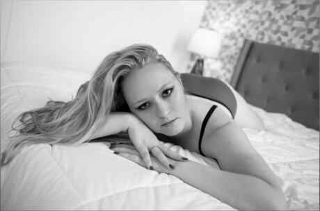 Naakte gelekte OnlyFans-foto van Roxy