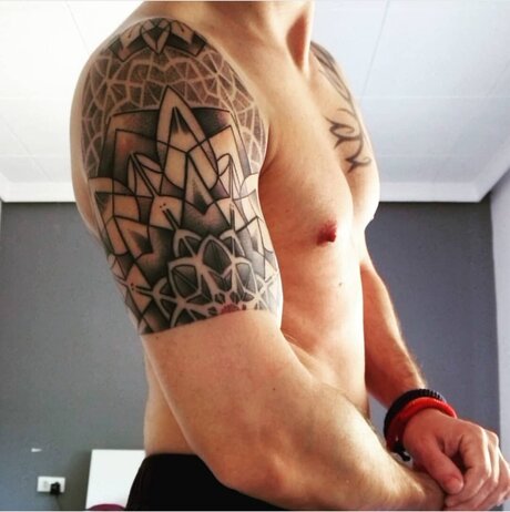 Naakte gelekte OnlyFans-foto van Bcnboyb