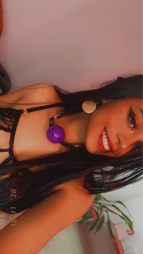 Naakte gelekte OnlyFans-foto van Jorja