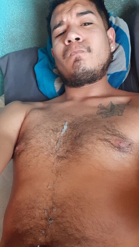 Naakte gelekte OnlyFans-foto van Bastii Alonso 