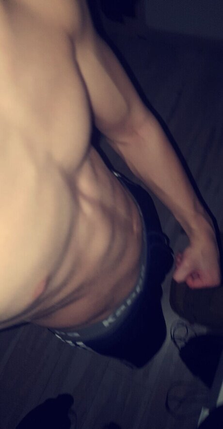 Naakte gelekte OnlyFans-foto van Girlimafreak