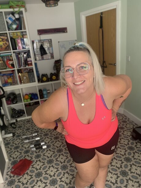 Naakte gelekte OnlyFans-foto van Natalie