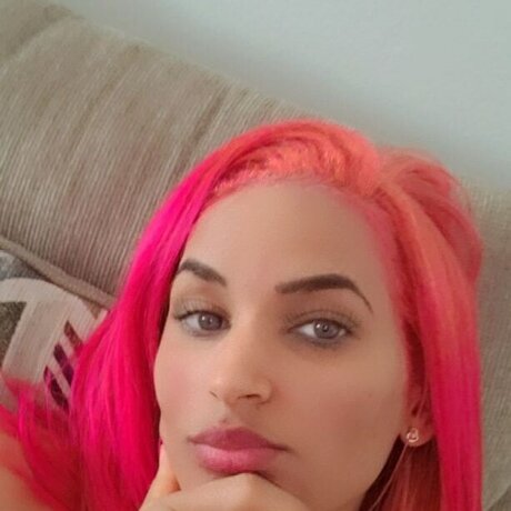 Naakte gelekte OnlyFans-foto van Barbie27