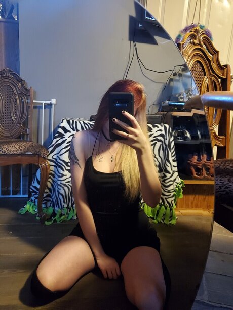 Naakte gelekte OnlyFans-foto van Shay