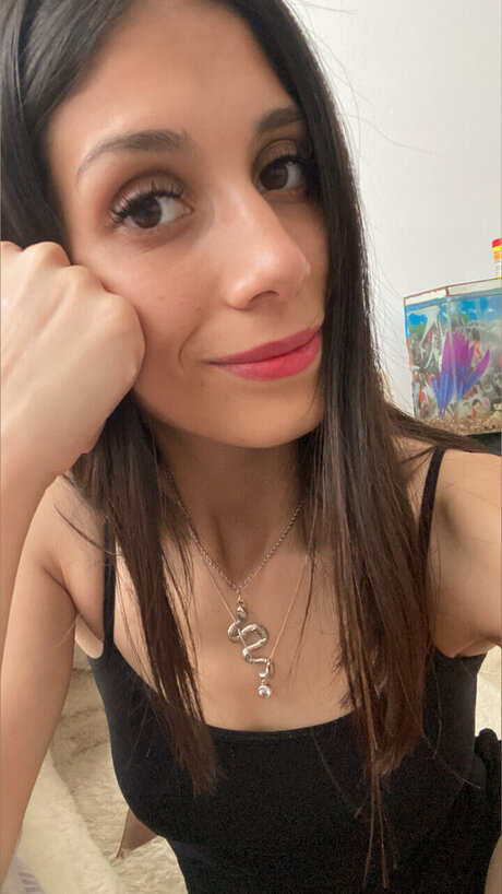 Naakte gelekte OnlyFans-foto van Mica
