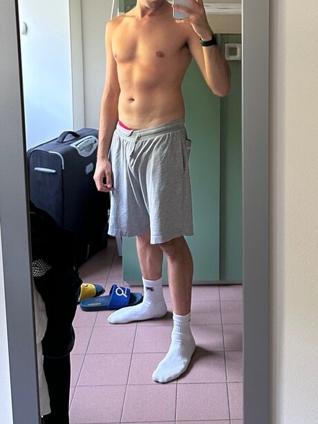 Naakte gelekte OnlyFans-foto van Xlandres99