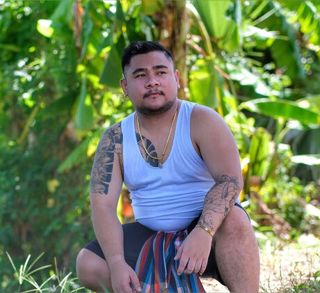 Naakte gelekte OnlyFans-foto van Bkbear
