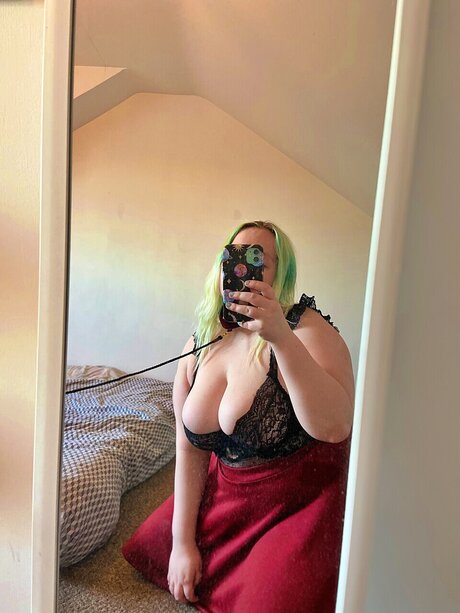 Naakte gelekte OnlyFans-foto van Lucia