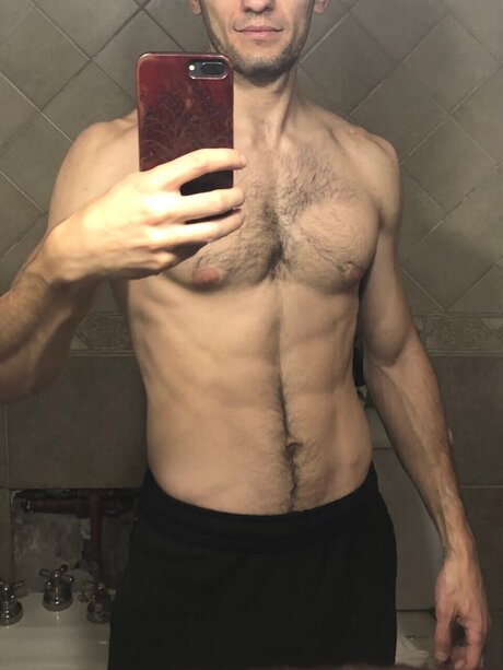 Naakte gelekte OnlyFans-foto van Averagejoe