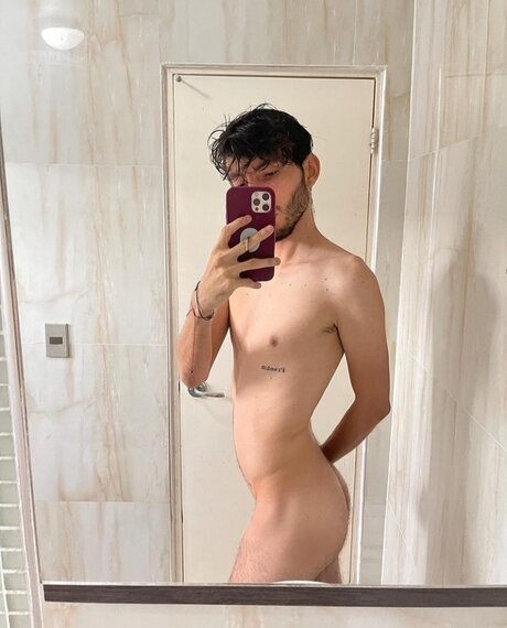 Naakte gelekte OnlyFans-foto van Derick