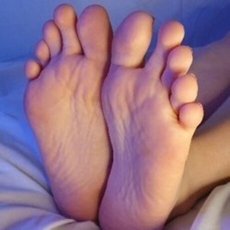 Naakte gelekte OnlyFans-foto van Footgasm