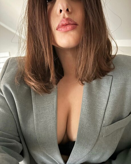 Naakte gelekte OnlyFans-foto van Karina Karpova