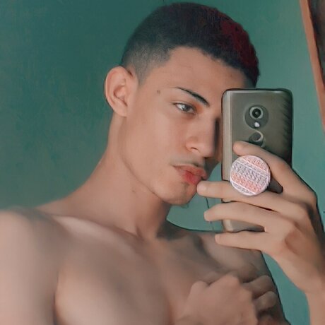 Naakte gelekte OnlyFans-foto van Jackson Souza