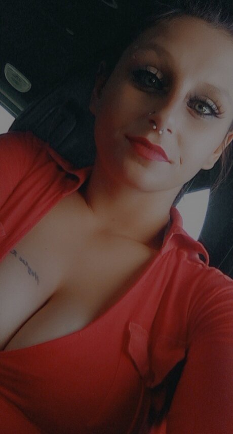 Naakte gelekte OnlyFans-foto van Destiny Farve