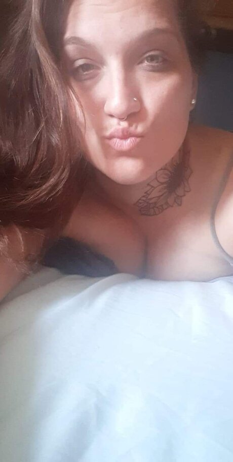 Naakte gelekte OnlyFans-foto van Pheonix22
