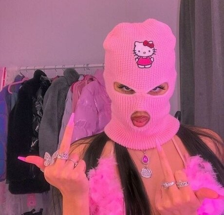 Naakte gelekte OnlyFans-foto van Georgia