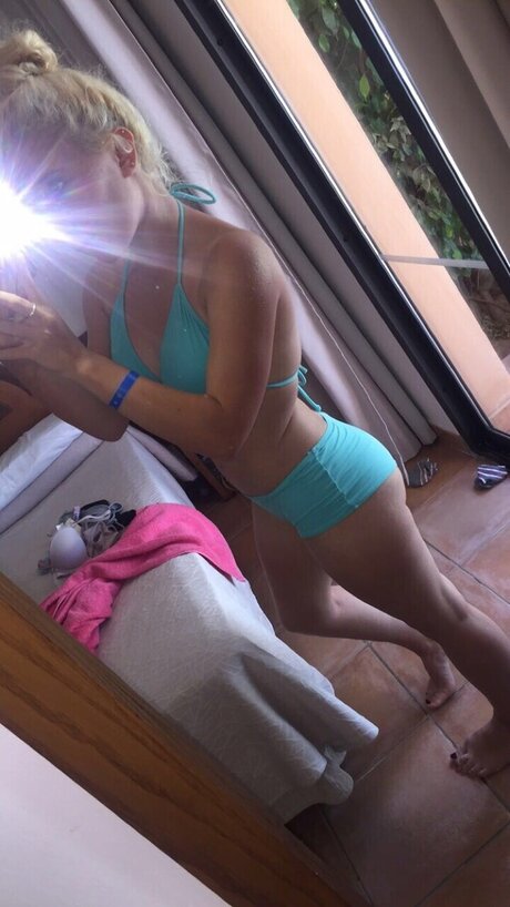 Naakte gelekte OnlyFans-foto van Chelsey Jenkins