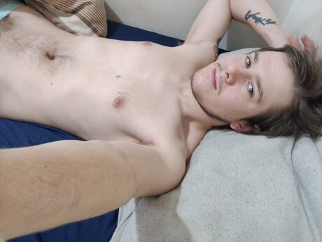 Naakte gelekte OnlyFans-foto van Tomfanonly