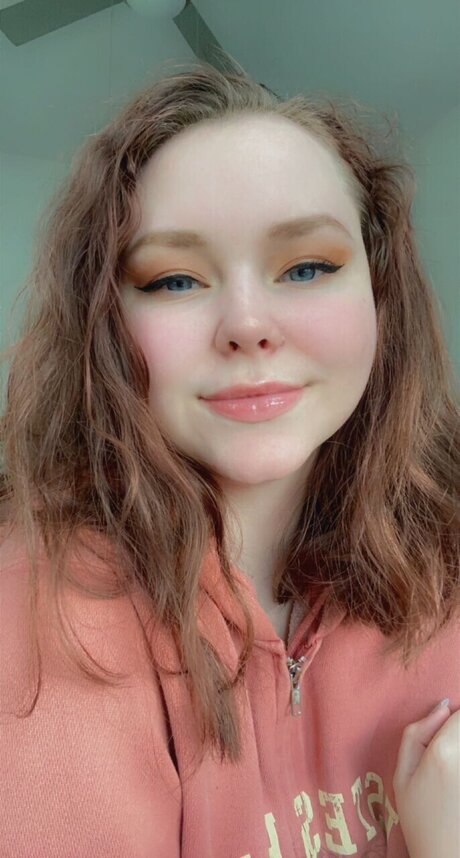 Naakte gelekte OnlyFans-foto van Angellee