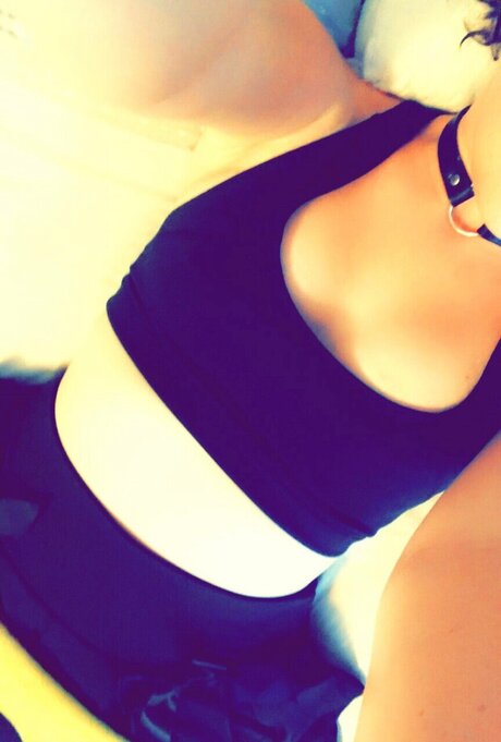 Naakte gelekte OnlyFans-foto van Kitten