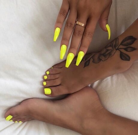 Naakte gelekte OnlyFans-foto van Hannah Vegas
