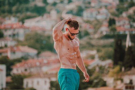 Naakte gelekte OnlyFans-foto van Ikim