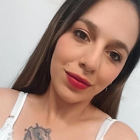 Naakte gelekte OnlyFans-foto van Maria Luciana