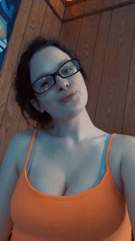 Naakte gelekte OnlyFans-foto van Bluestar