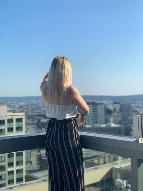 Naakte gelekte OnlyFans-foto van Jane